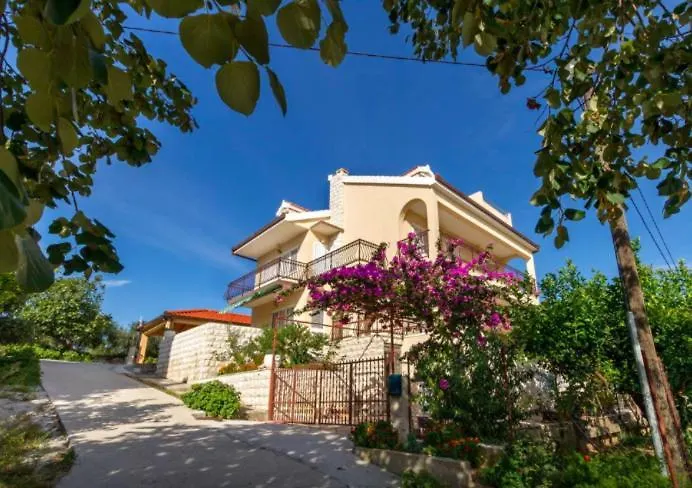 Madrugada House With Sea View Apartment Seget Vranjica Croatia