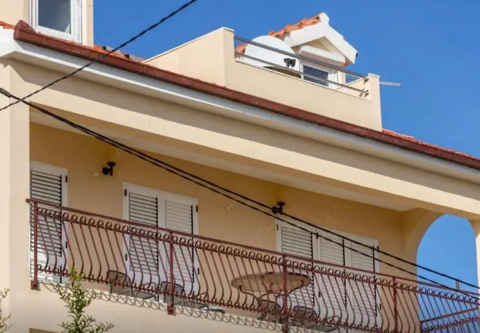 Madrugada House With Sea View Apartment Seget Vranjica