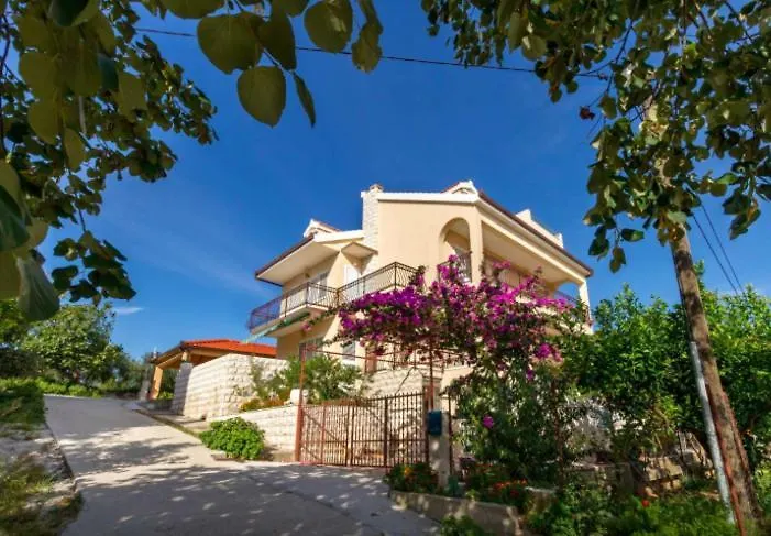 Madrugada House With Sea View Apartment Seget Vranjica
