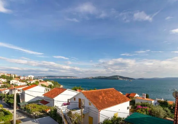 Madrugada House With Sea View Apartment Seget Vranjica