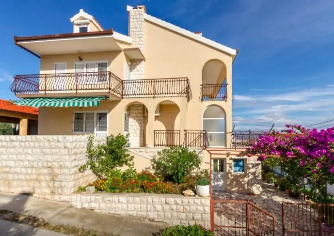 Madrugada House With Sea View Apartment Seget Vranjica